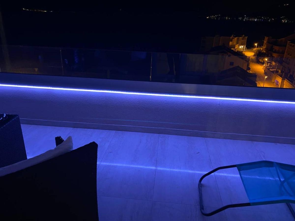 Appartamento Amazing Sea View Omiš Esterno foto