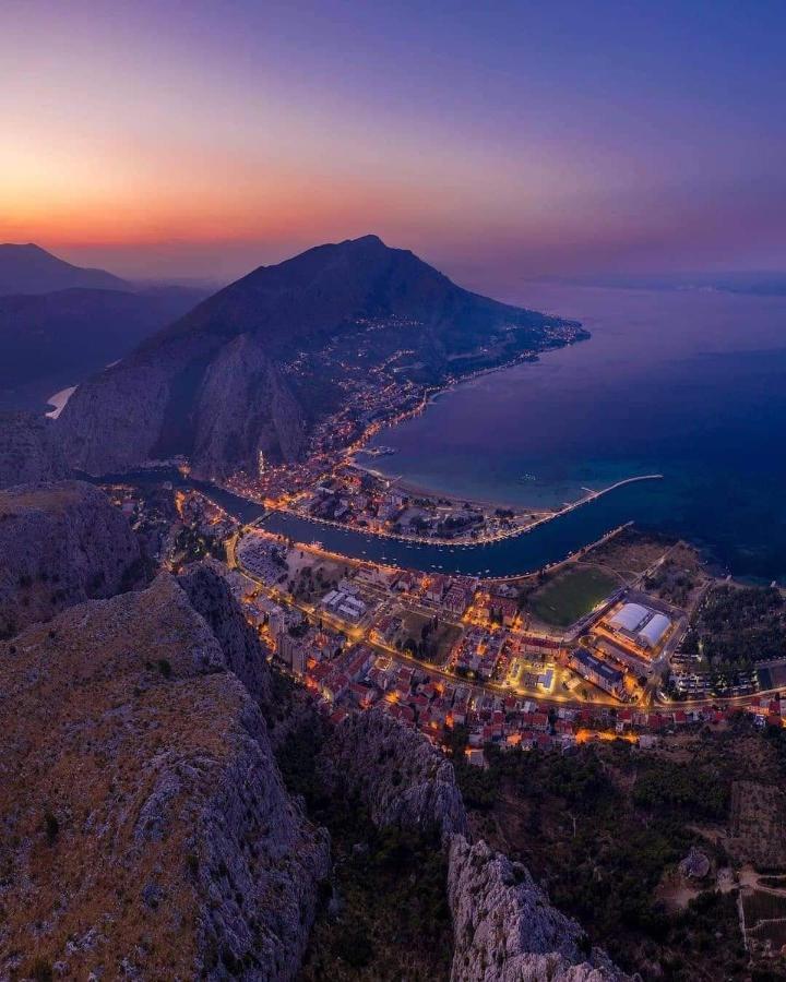 Appartamento Amazing Sea View Omiš Esterno foto