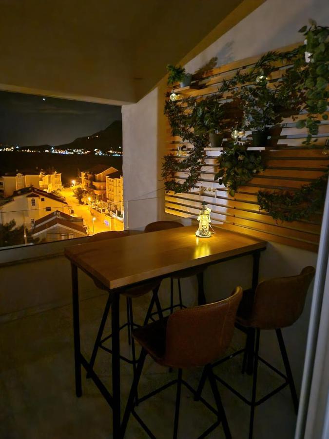 Appartamento Amazing Sea View Omiš Esterno foto